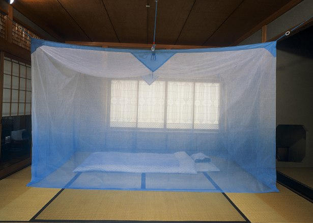 麻の蚊帳は昭和の夏の風物詩だった│快適な眠り・安眠を提案する菊屋「安眠.com」